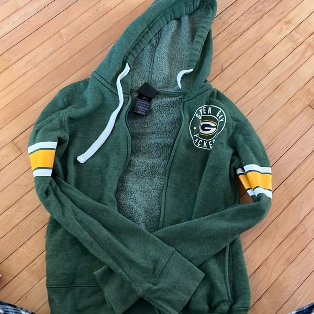 Green Bay Packers zip up. Size Small